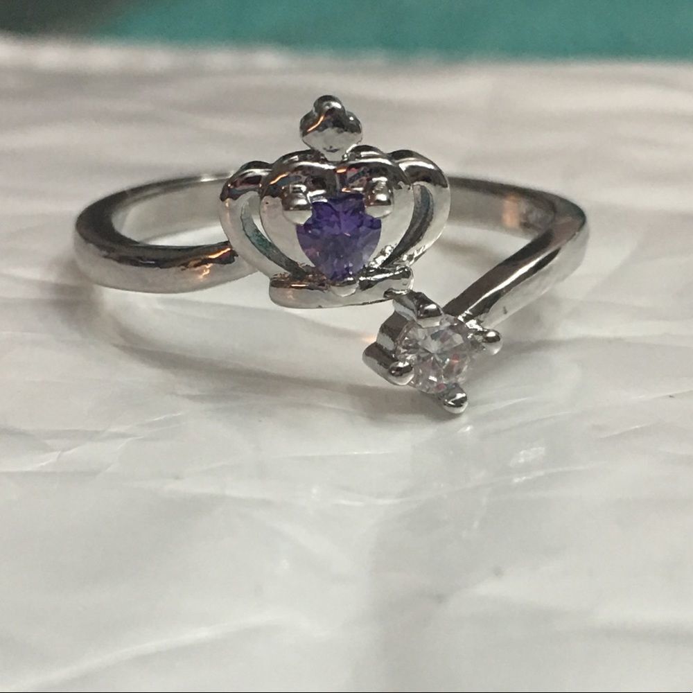 Royal Ring  - Picture 2 of 8